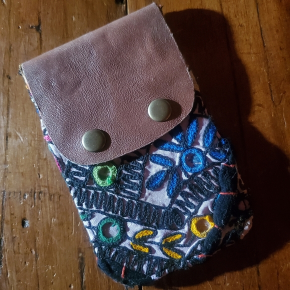 🐨 Free People Boho Embroidered Repurposed vtg banjara hippie Wallet card case - Picture 5 of 16